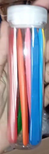 [BM-532] TUBO CON CRAYOLAS